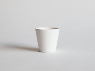 白マット筒型茶杯 小