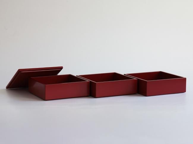 重箱(渋草) 塗おせち重箱 校倉金線 黒 7寸 フタ | 塗のお重 | ネットストア