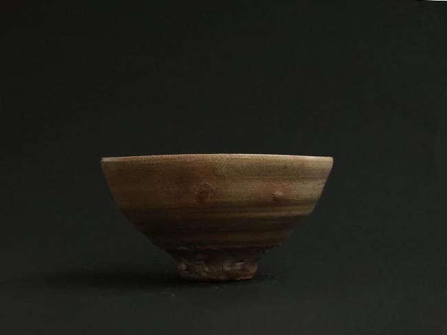 山田山庵　「井戸割高台　茶碗」 Amazon.co.jp: 山田山庵 「井戸割高台 茶碗」 : ホーム＆キッチン