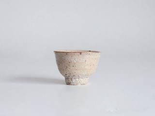 酒盃 寸胴 玉・底菊つなぎ | Works | 小川郁子 | panorama
