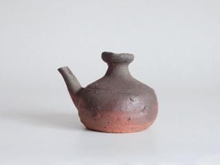 餫