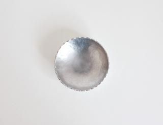 ߾ ()