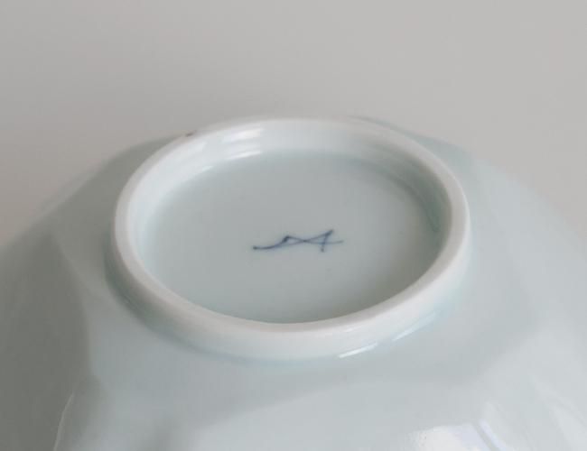 白磁陽刻如意頭文鉢 - yamahon online store