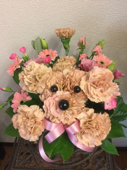 生花アニマルアレンジ,カーネーション犬,ペットお供え花 - 南青山フラワーショップ花舎fleurir