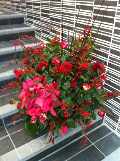 ポインセチアのお祝いスタンド花 花舎fleurir