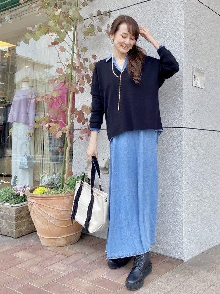 【2024年製 新品】 TOLNERA(トルネラ)byPriorityゆるっと女性らしい深Vネック トップス