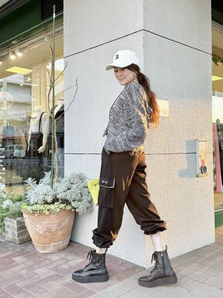 Ri mini R刺繍コーデュロイキャップ|30代40代からの大人ファッション