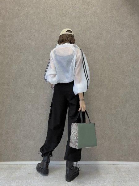 LIEN(リアン)par Lisaキレイ見え2wayストレッチパラシュートパンツ