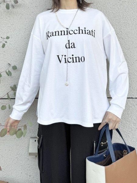 アンナケリー ボアトレーナー Anna Kerry(アンナケリー)なめらかタッチロゴ刺繍長袖Tシャツ