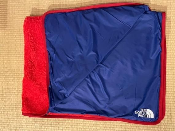 ノースフェイス　ベビーリバーシブルコージーブランケット　Baby Reversible Cozy Blanket - 雅楽 音  ｜子供服・大人服のセレクトショップ｜通販