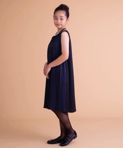 饤SLEEVELESS PLEATS DRESS