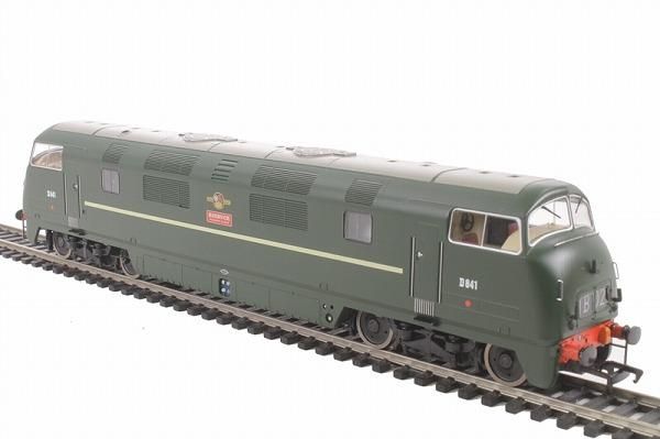 A1043_1-569x413.jpg