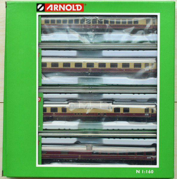 レールゲージNゲージArnold 客車4両セット(Ｎゲージ) - 鉄道模型