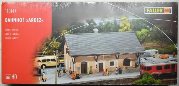 Nゲージ　FALLERストラクチャー ファーラー(FALLER)ストラクチャー 保線工事員の小屋 | 鉄道模型