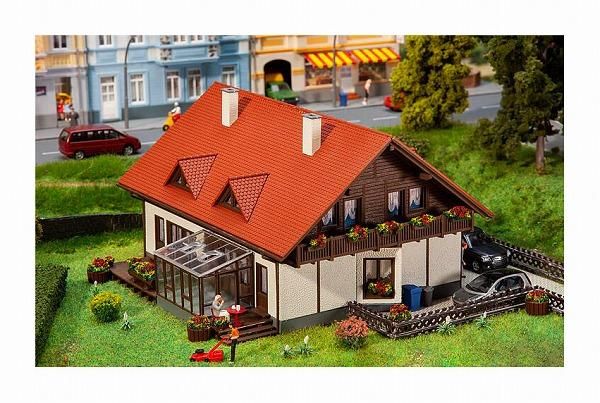 ファーラー(FALLER) ストラクチャー | 鉄道模型通販専門店