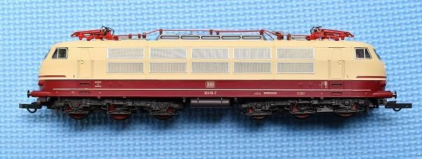サ*リ様 103) Fleischmann HOゲージ 4355 赤い機関車
