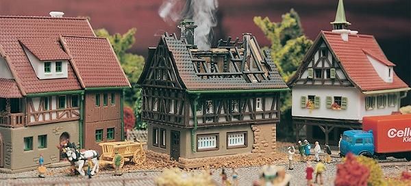 フォルマー　HOスケール　火事の家 フォルマー(vollmer) ストラクチャー 住宅 | 鉄道模型通販専門店