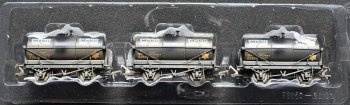 󥯲߼֣ξåȡSet of 3 14T Tank Wagons Mobil Black - Factory Weathered 󥰻