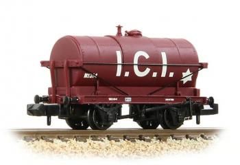 marklin 1 MAXI 機関車 客車 車掌車 ３輌組み　Gゲージ 入手困難 marklin 1 MAXI 機関車 客車 車掌車 3輌組み Gゲージ 入手困難