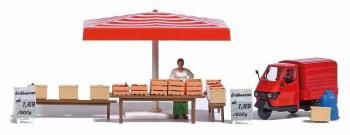 ŹɡʤAction set: market stall strawberries