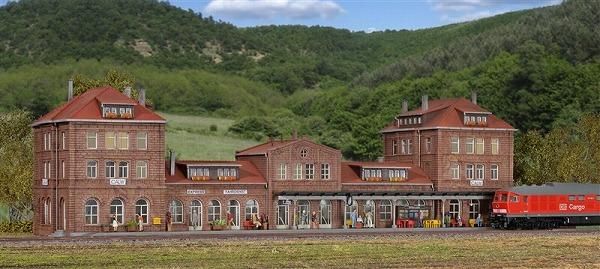 キブリ(kibri) ストラクチャー 駅舎　Calw station | 鉄道模型通販専門店エキサイトモデル