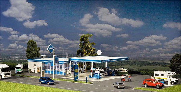 ファーラー(FALLER)ストラクチャー　ガソリンスタンド　ARAL filling station | 鉄道模型通販専門店エキサイトモデル