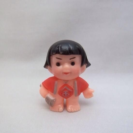 小さな金太郎のソフビ人形 奇声を発して暴れる坊や 小さな金太郎のソフビ人形 奇声を発して暴れる坊や