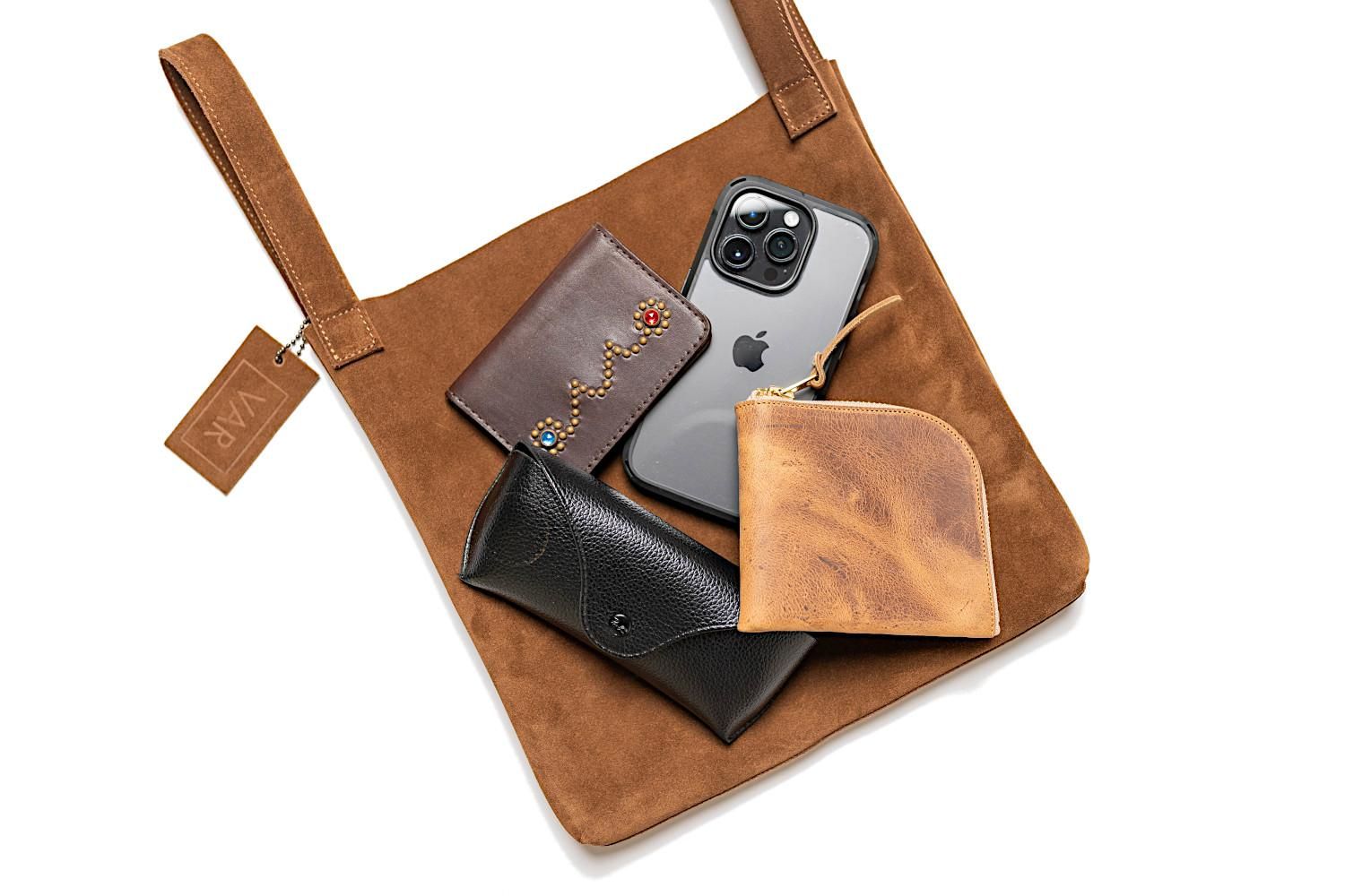 VAR TRIANGLE TOTE BAG Black