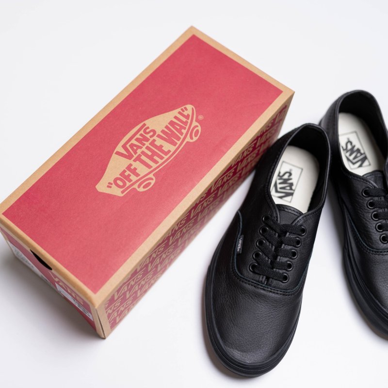 VANS AUTHENTIC BLACK LEATHER