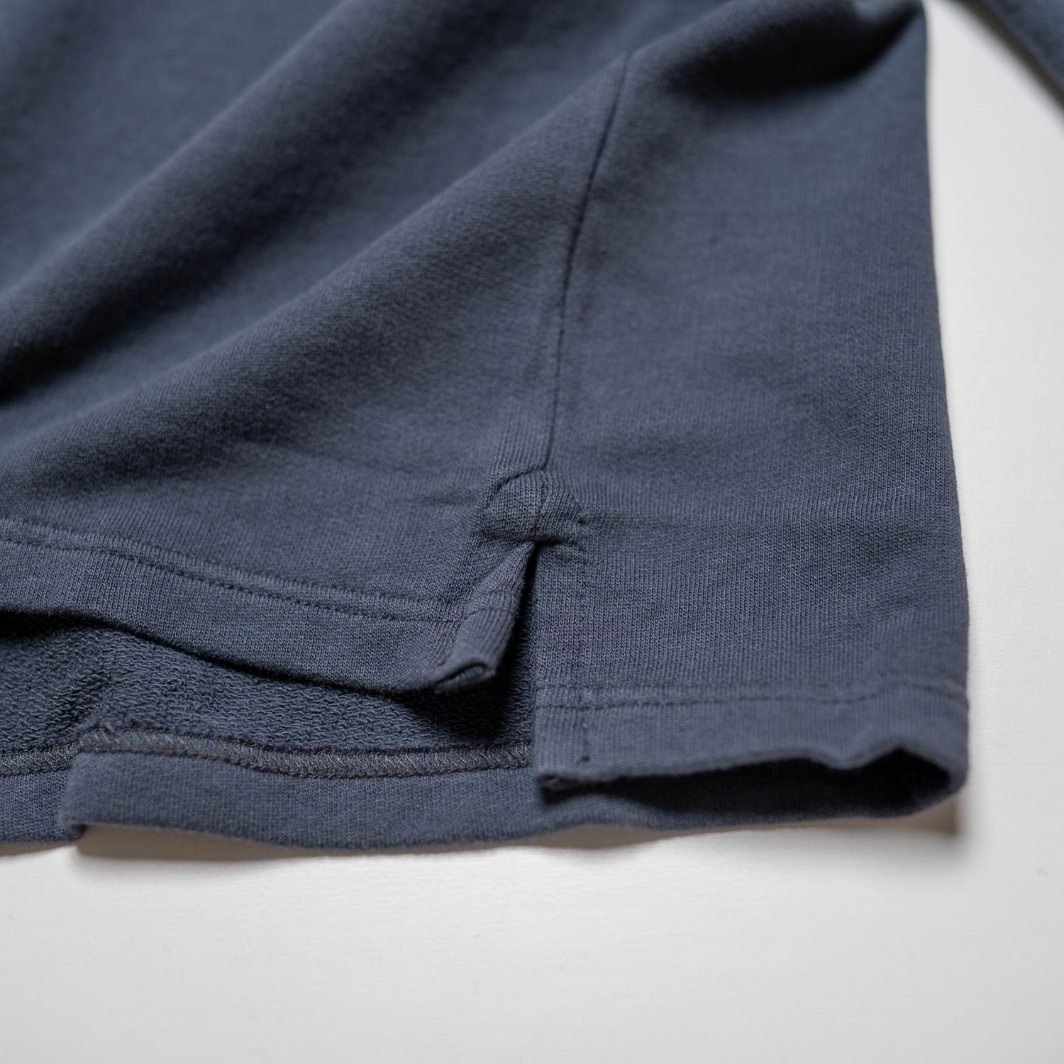 UNFEIGNED OVERSIZE POLO SWEAT Blue Graphite