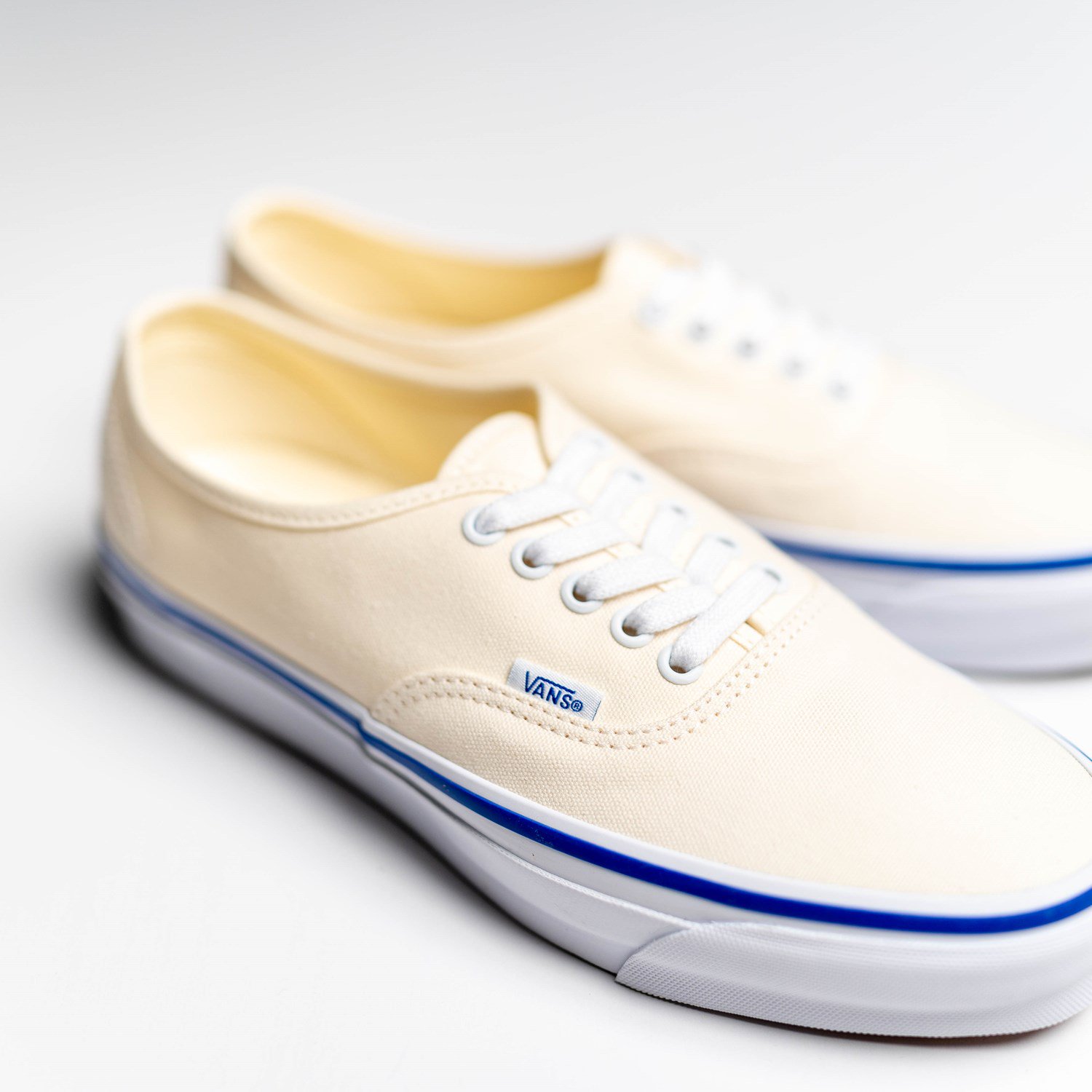 VANS PREMIUM AUTHENTIC REISSUE 44