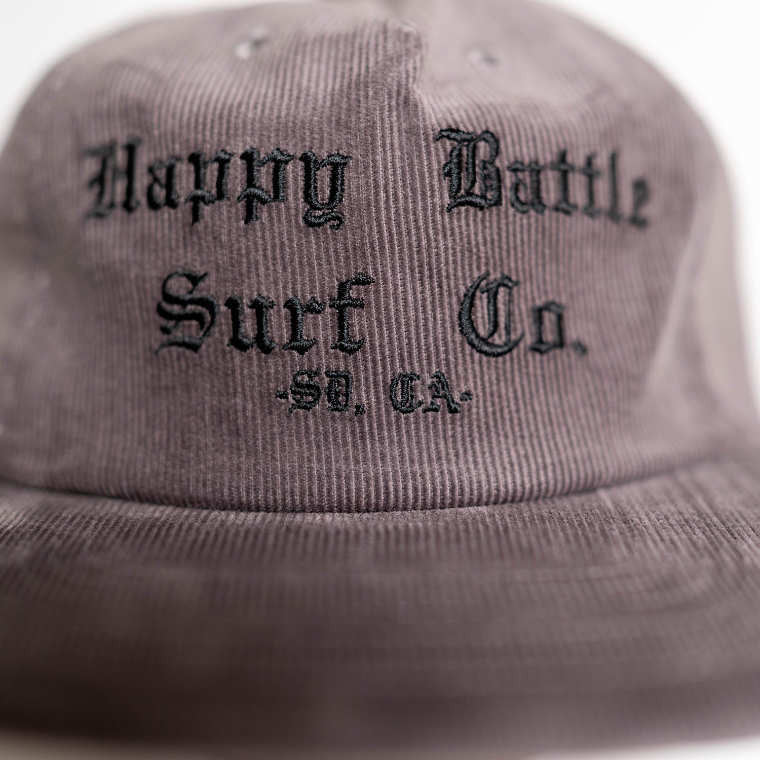 HAPPY BATTLE CORDUROY HAT