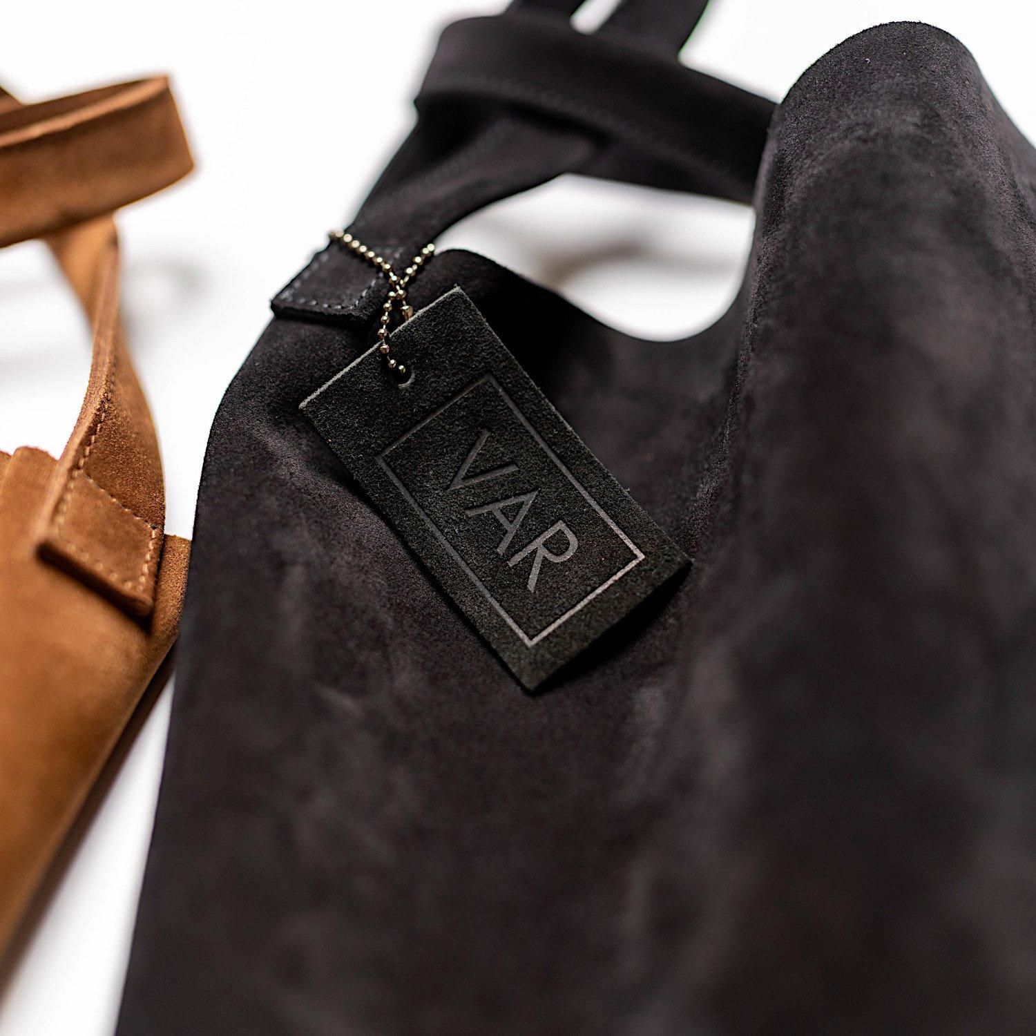 VAR TRIANGLE TOTE BAG Black