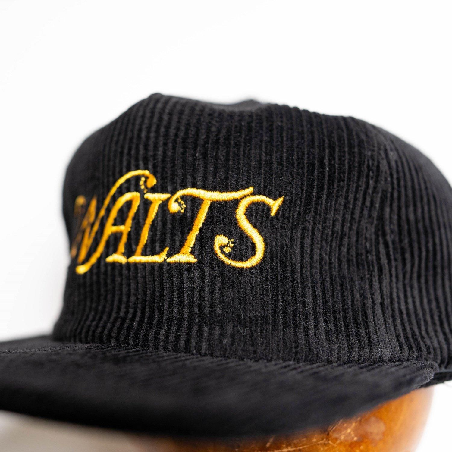 Walt's Bar - Trucker Hat (Black/White) – Homebody
