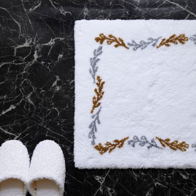 <img class='new_mark_img1' src='https://img.shop-pro.jp/img/new/icons8.gif' style='border:none;display:inline;margin:0px;padding:0px;width:auto;' />LAURIE (ローリエ) Bath Mat