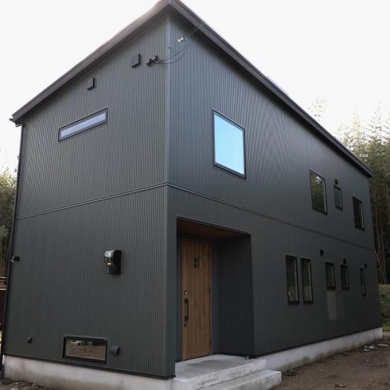 ガルバ 片流れ屋根のスタイリッシュな家 かわいい家photo ガルバ 片流れ屋根のスタイリッシュな家 かわいい家photo