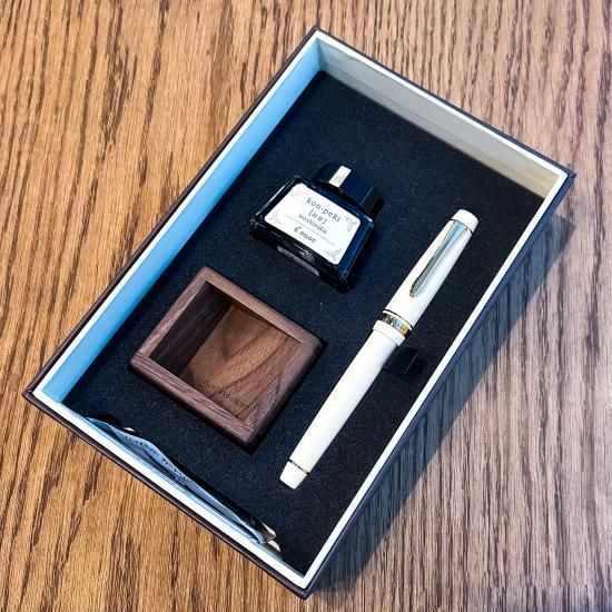 万年筆「PILOT PRO SHOP限定 カスタムヘリテイジ912 〜出航〜」