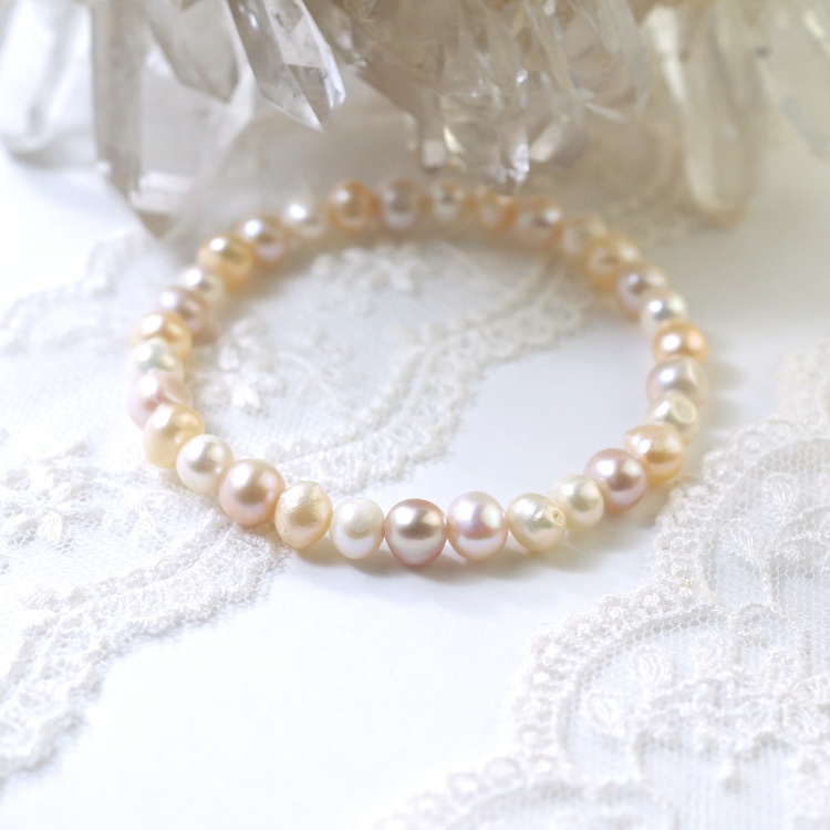 淡水パールミックス幅６〜７ミリポテト型ブレスレットＡ〜ＡＡ１５．４センチ