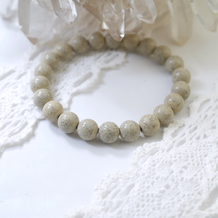 �����У��ߥ�̥֥쥹��åȣ�����