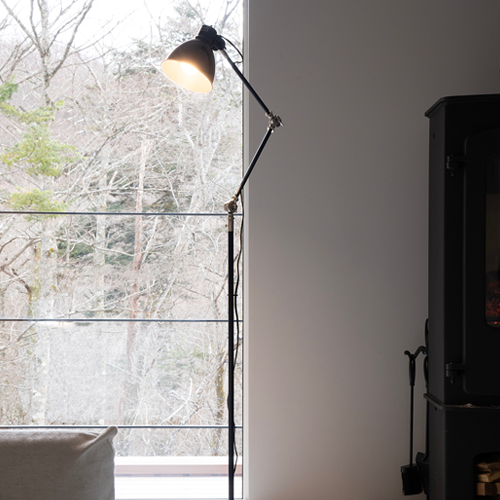 INDUSTRY FLOOR LAMP インダストリー フロア ランプ