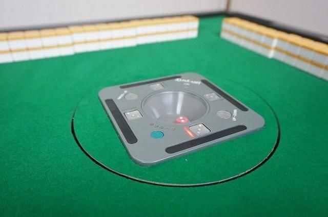 世界に1台だけ！ 全自動麻雀卓 雀友アルファ＋WAKWAK
