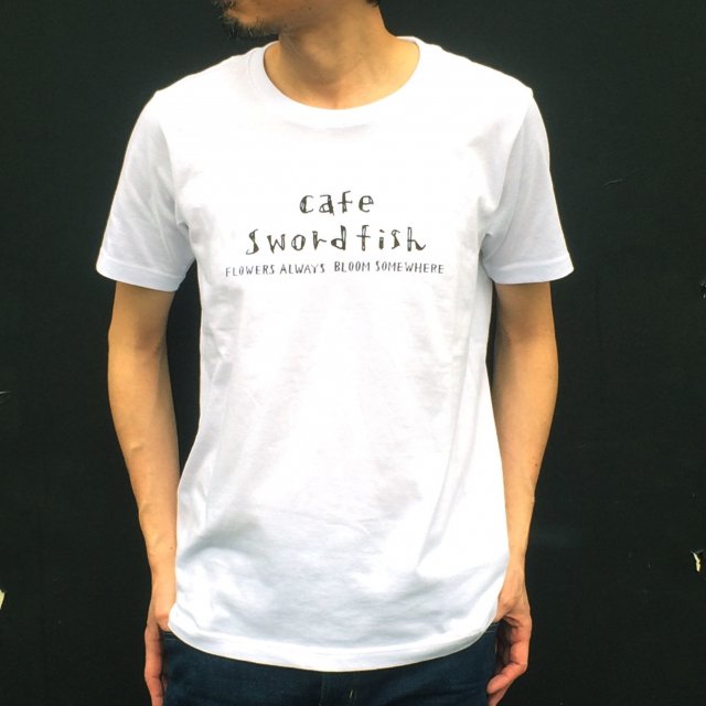 <img class='new_mark_img1' src='https://img.shop-pro.jp/img/new/icons47.gif' style='border:none;display:inline;margin:0px;padding:0px;width:auto;' />Cafe Swordfish ロゴ Tシャツ