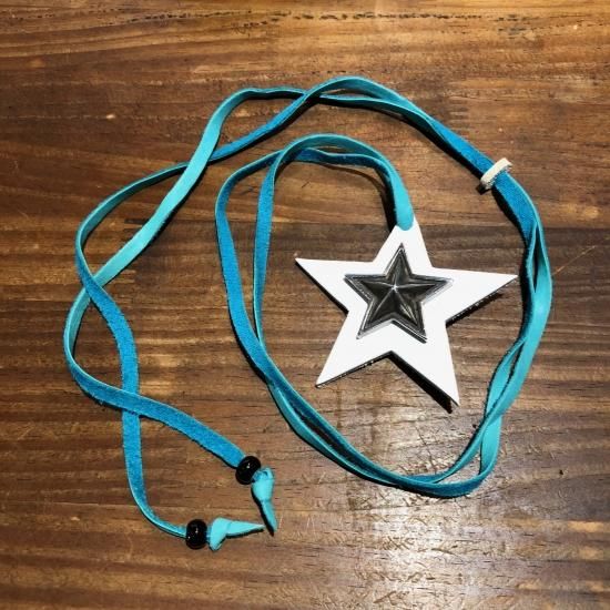 レザーペンダント Star ホワイト ターコイズコード ブラックビーズ レザーペンダント Star ホワイト ターコイズコード ブラックビーズ