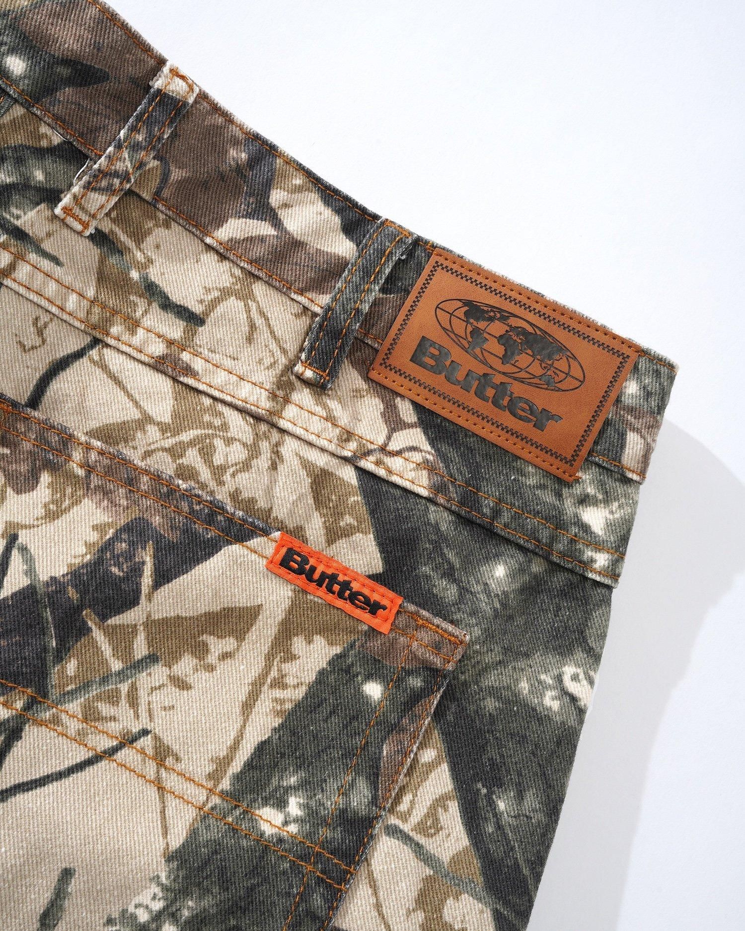 BUTTER GOODSFoliage Camo Denim Jeans - Apple Butter Store BUTTER GOODSFoliage Camo Denim Jeans - Apple Butter Store