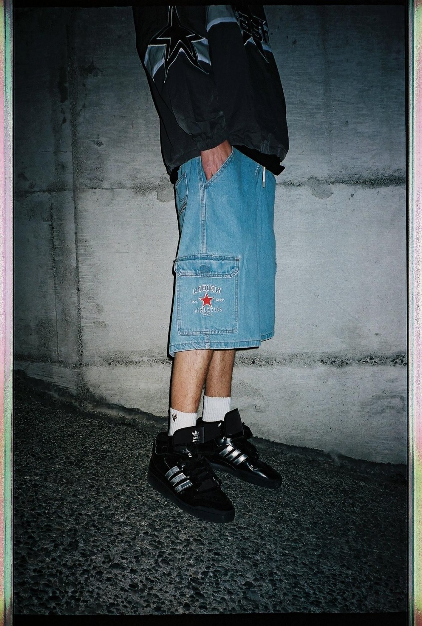 Cash only denim shorts デニムショーツ Cash Only Logo Denim Shorts - Washed Indigo – Pass~Port