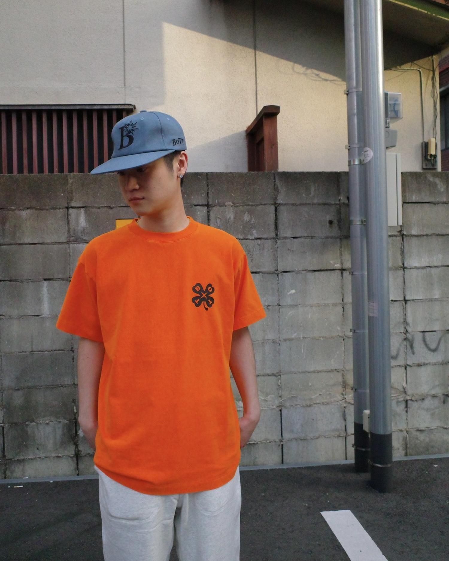 BoTTLucky Tee - Apple Butter Store