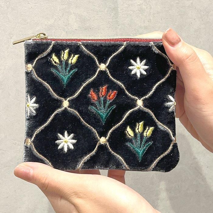 CD 蝶と花刺繍ポーチ 韓国ヌビ お花と蝶の刺繍ポーチ（全4色） | pok