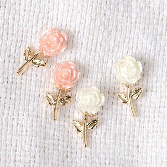 楽天市場】【Rose Pierce】 K10/K18/Pt900 薔薇 モチーフ 一粒