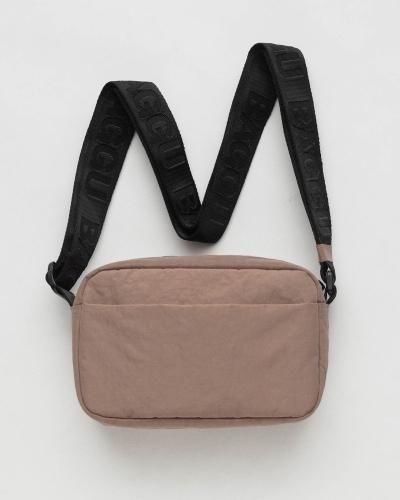 CAMERA CROSSBODYTAUPE