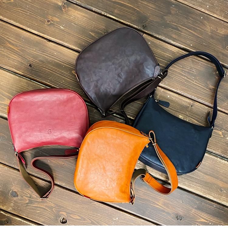 Lahella セイナ L-165 日本製 本革ショルダーバッグ デイリー ラヘラ